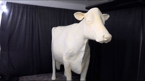 Butter cow sculptor Sarah Pratt shares story behind | wqad.com