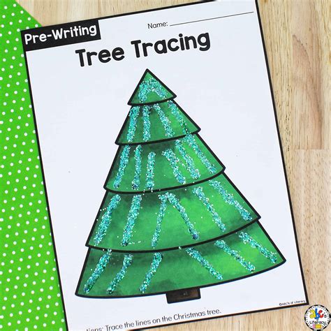 Christmas Tree Tracing Worksheets for Preschoolers