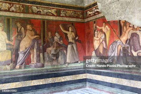 3,301 Roman Frescoes Stock Photos, High-Res Pictures, and Images - Getty Images