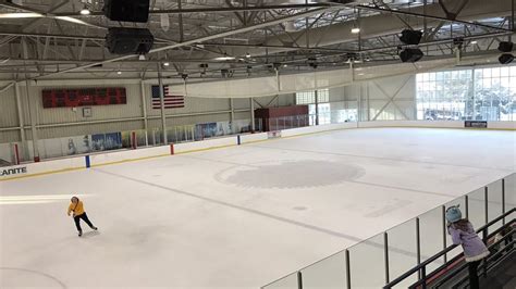 Ice-skating rinks: Yelp says these are the best in the US