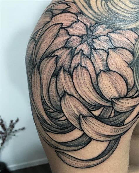 49 Beautiful Chrysanthemum Tattoos With Special Meaning