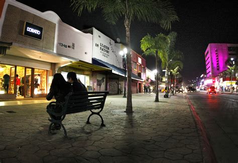 Tijuana's night life springs back into action - Los Angeles Times