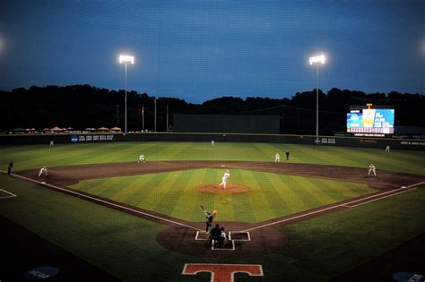 NCAA Baseball Tournament Regional Host Sites Announced – Official Miami ...