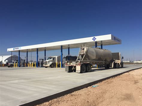 High-speed CNG fueling station opens in Midland