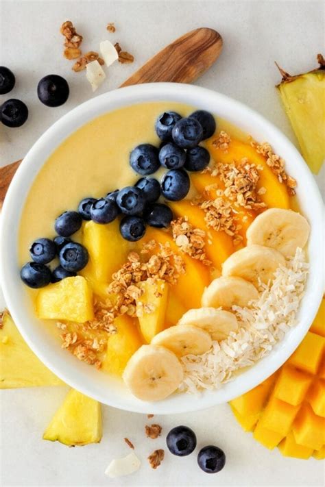 10 Easy Breakfast Smoothie Bowls - Insanely Good