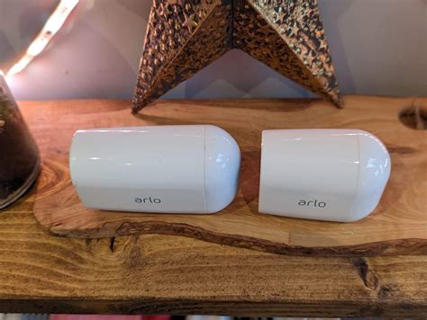 Arlo Essential Spotlight Outdoor Security Camera Review vs Arlo Essential XL – How much ...