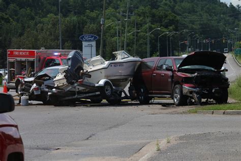 Two injured in Minden accident | The Highlander