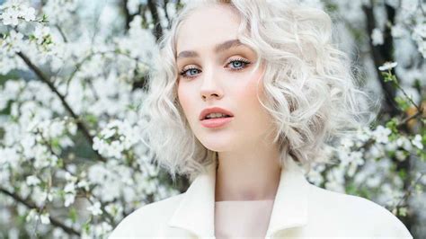 How to Get White Blonde Hair - L'Oréal Paris