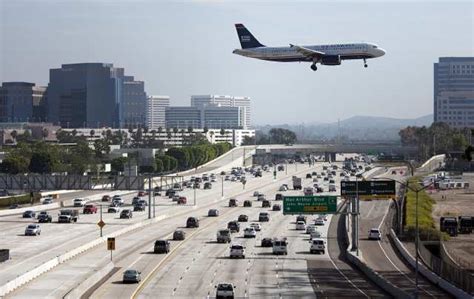 John Wayne Airport gains international status with new flights | L.A. NOW | Los Angeles Times