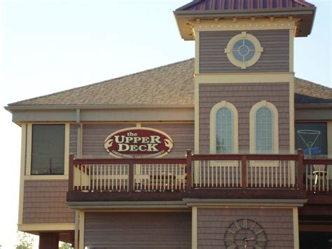 Boardwalk Upper Deck Restaurant | Put in Bay Dining