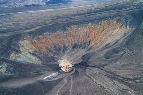 Premium Photo | Sunrise in ubehebe crater death valley california ...