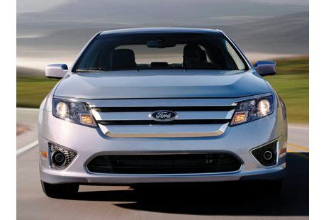 2012 Ford Fusion Hybrid MPG, Price, Reviews & Photos | NewCars.com