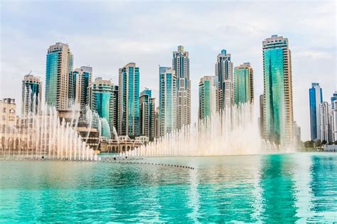 Dubai: Espectáculo de la Fuente del Burj Khalifa y Paseo por el Lago ...