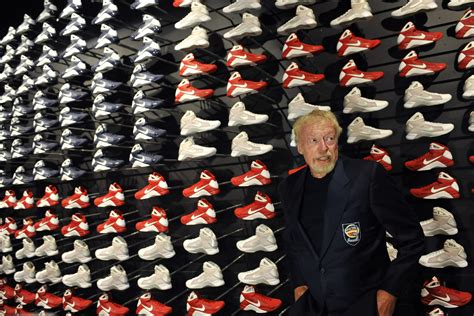 Phil Knight, Nike Co-Founder, Will Step Down as Chairman in 2016 ...