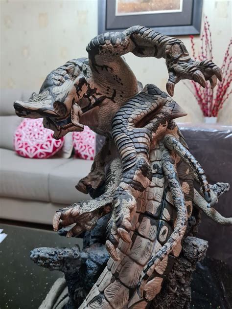 Pacific Rim Kaiju Slattern Sideshow, Toys & Games, Bricks & Figurines on Carousell