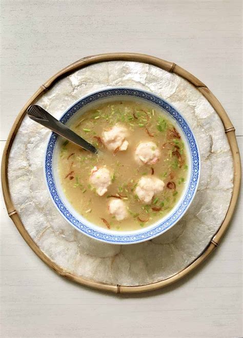 Easy Vegan Asian Wonton Rice Noodle Soup For Colds (GF) - Greedy Girl Gourmet