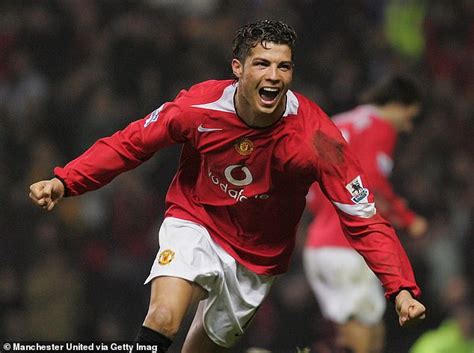 Cristiano Ronaldo completes his Manchester United return for £19.8m on ...