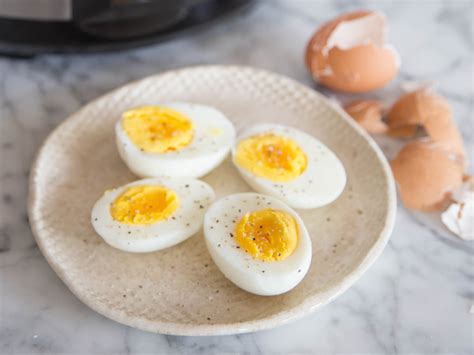 How To Tell If An Egg Is Boiled Without Breaking It