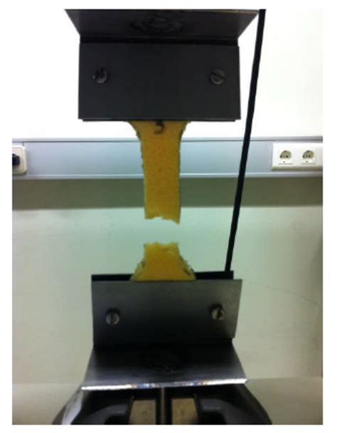 ESA - Tensile strength test at sample level (dog bone)