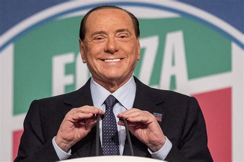 Medien: Silvio Berlusconi wegen Nierenkolik im Krankenhaus | GMX.CH