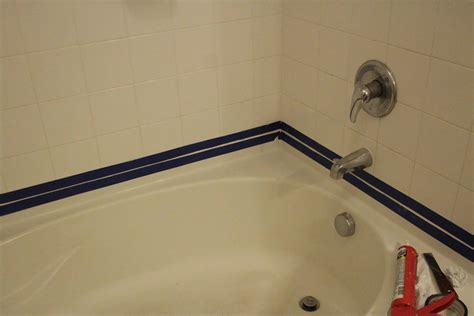 Refresh your Tub by Replacing the Caulk