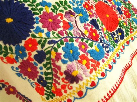 Colorful Mexican embroidery | Folk embroidery, Mexican embroidery designs, Learn embroidery