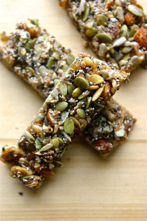 32 Healthy Homemade Energy Bars | Paleo snacks, Healthy bars, Protein bar recipes