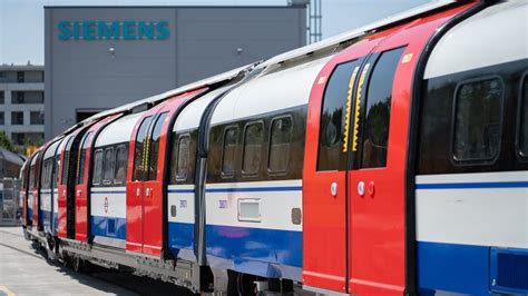 Piccadilly line's new London Tube trains tested in Germany - BBC News