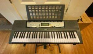 Yamaha EZ 220 Keyboard Review - Portable Digital Piano for Starter 2022