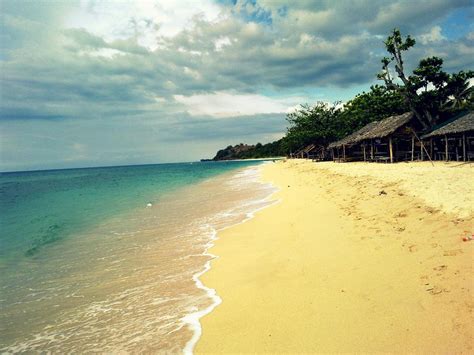 Pantai Pasir Putih Lhokmee Aceh Besar - Napakat Tour