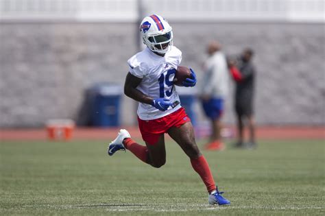 Bills’ Isaiah McKenzie injured in scary scene at practice on day 16 of camp (7 observations ...