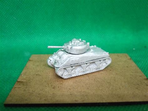 M4A3 105mm Sherman – Lancer Miniatures