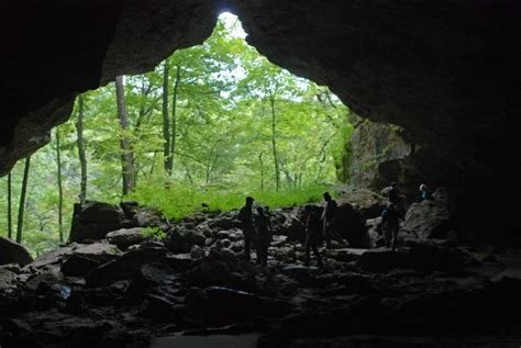 Maquoketa Caves | Trails & Travel