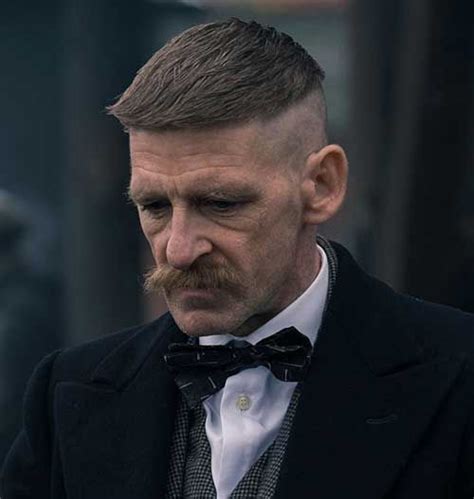 Everything about Peaky Blinders Haircuts are in this article. Thomas ...