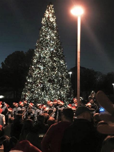 Hoover postpones Christmas tree lighting ceremony, encourages prayers ...