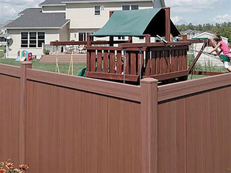 CertainTeed-builds-its-fence-line