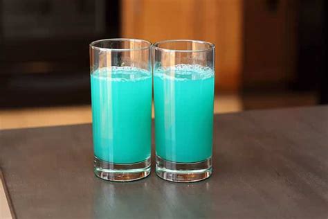 Doctor Who's Sonic Screwdriver Cocktail Recipe (with Photos)