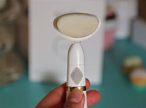 Crystal's Reviews: Babor Sonic cleansing brush