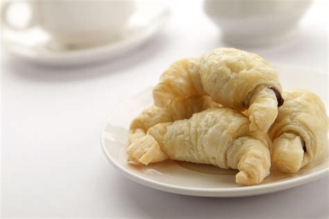 Chocolate Croissant Recipe: a simple sweet treat - Kuali