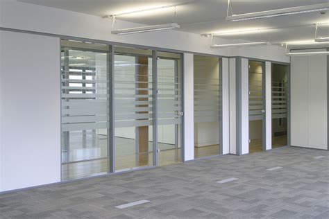 3 Benefits of Conference Room Glass Walls | Avanti Systems