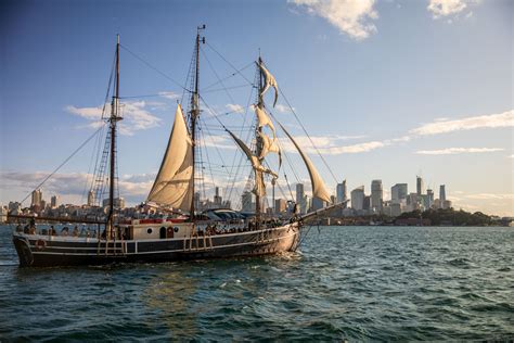 10 Things to do in Sydney - Sydney Harbour Cruises | Sydney Tall Ships