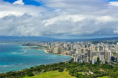 This College Campus Is The Oldest (& Most Beautiful) In Hawaii