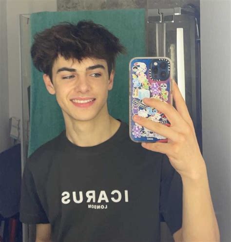 Kyle Thomas – Wiki, Age, Height, Girlfriend, Net Worth, Family, Parents ...