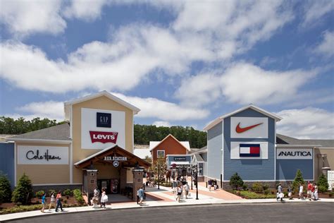 About Merrimack Premium Outlets®, Including Our Address, Phone Numbers & Directions - A Shopping ...