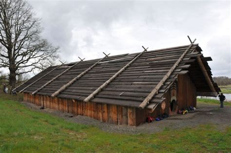 Pacific Northwest Plank House | Native american houses, Native american projects, Traditional house