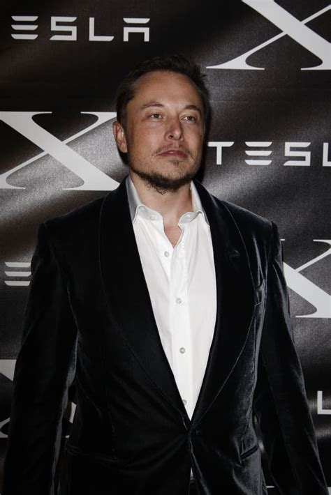 How Tall is Elon Musk? Elon Musk Height, Net Worth and Much More - Best ...