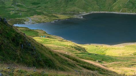 What is the story behind crater lake? - World lakes