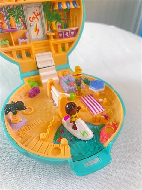 Polly Pocket Beach Party Complete, Hobbies & Toys, Toys & Games on ...