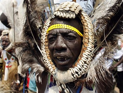 south sudan traditional clothing - Google Search | Sudan, Central ...