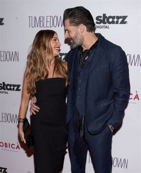 Joe Manganiello Only Has Eyes For Sofia Vergara on This Red Carpet ...